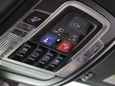 Used 2022 RAM 1500 Limited RWD image 37