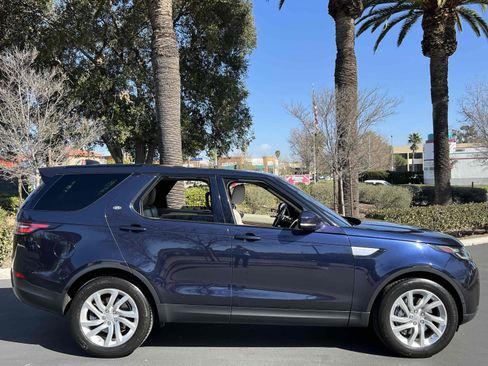 Used 2019 Land Rover Discovery HSE image 16