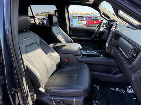 Used 2023 Ford Expedition Max Platinum AWD/4WD image 20