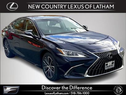 Used 2025 Lexus ES 350 w/ Premium Package