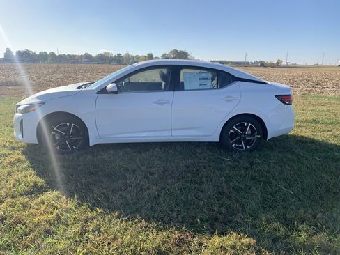 New 2025 Nissan Sentra SV w/ All-Weather Package image 8