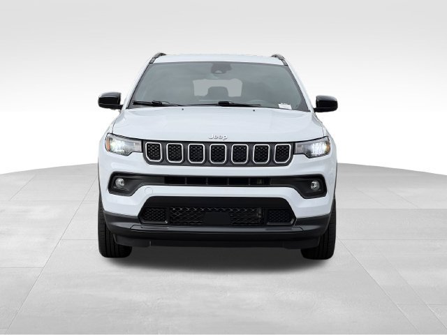 Used 2023 Jeep Compass Latitude AWD/4WD image 8