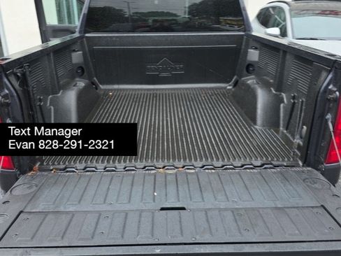 Used 2022 Chevrolet Silverado 1500 Custom AWD/4WD image 5