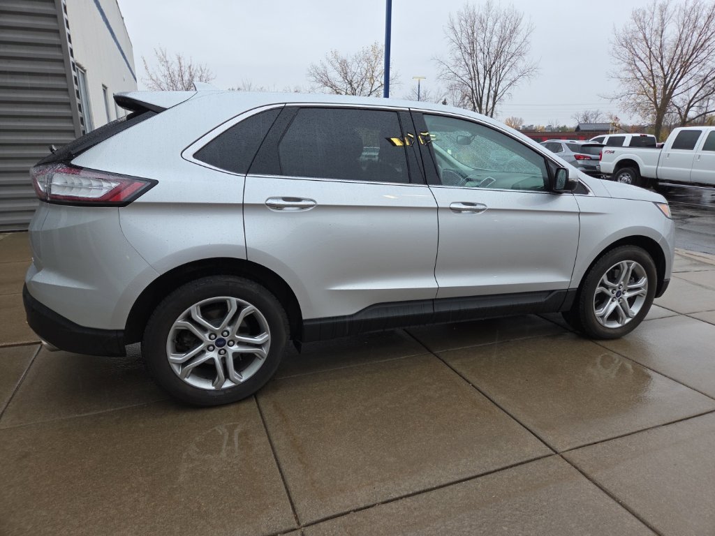 Used 2016 Ford Edge Titanium w/ Technology Package AWD/4WD image 15