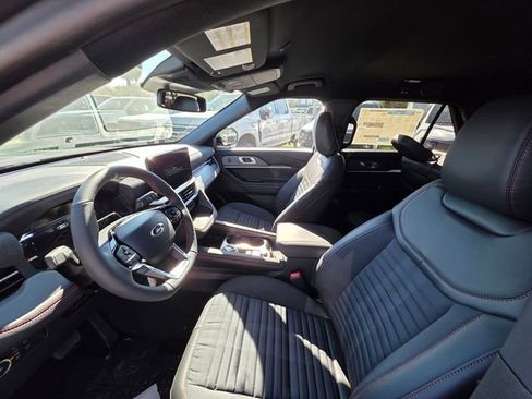 New 2026 Ford Explorer ST-Line w/ ST-Line Street Pack image 10