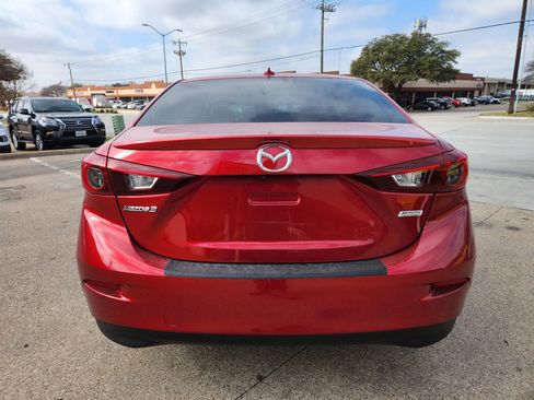 Used 2016 MAZDA MAZDA3 i Grand Touring image 4