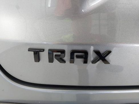 New 2026 Chevrolet Trax RS w/ Driver Confidence Package FWD image 32