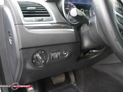 Used 2017 Chrysler 300 Limited w/ Driver Convenience Group image 34