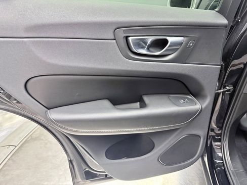 Used 2019 Volvo XC60 T6 R-Design w/ Protection Package Premier image 19