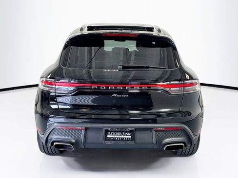 Certified 2025 Porsche Macan image 10