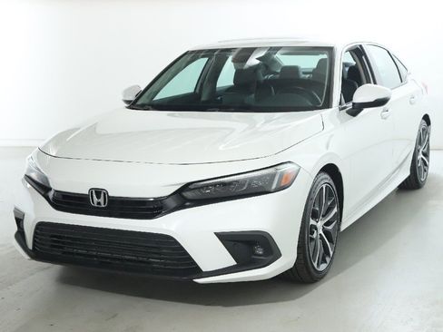 Used 2024 Honda Civic Touring image 1