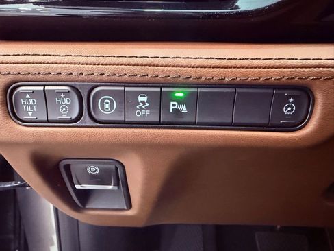 Used 2023 Acura MDX SH-AWD w/ Advance Package image 27