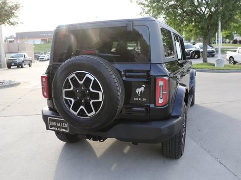 Used 2023 Ford Bronco Outer Banks AWD/4WD image 6