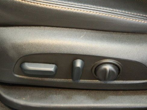 Used 2022 Chevrolet Equinox Premier image 20