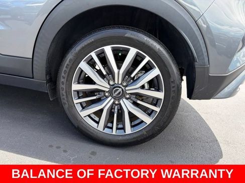 Used 2023 Nissan Kicks SV FWD image 10