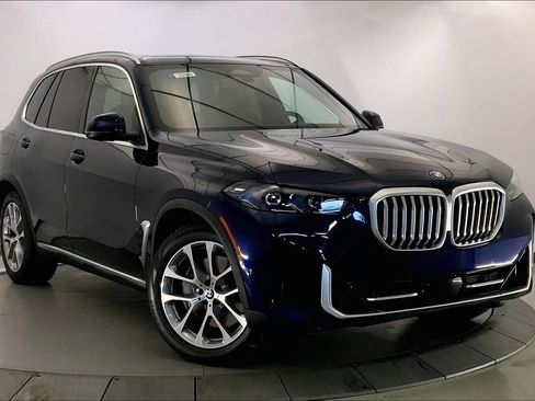 New 2026 BMW X5 xDrive50e w/ Climate Comfort Package image 11
