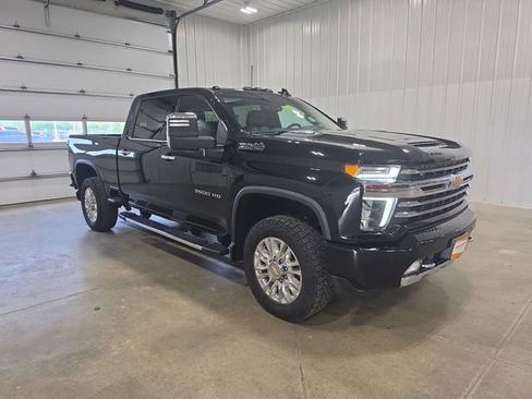 Used 2023 Chevrolet Silverado 3500 High Country w/ Z71 Off-Road Package AWD/4WD image 2