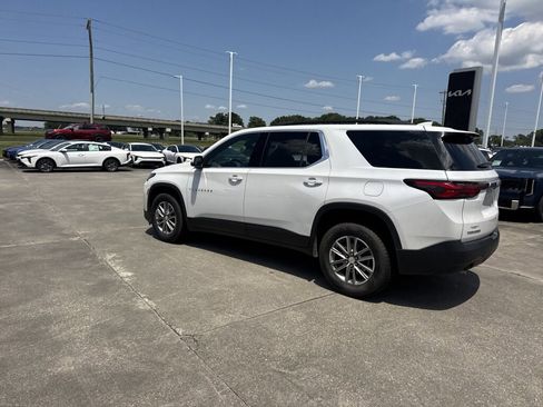 Used 2023 Chevrolet Traverse LT FWD image 29