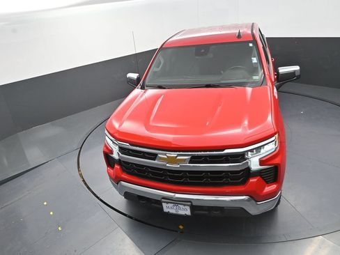 Used 2024 Chevrolet Silverado 1500 LT image 13