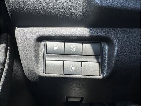 Used 2025 Nissan Leaf S FWD image 23