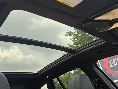 Used 2019 BMW X3 xDrive30i w/ Premium Package AWD/4WD image 38
