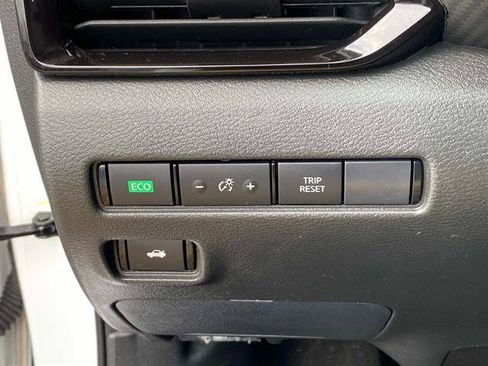 Used 2020 Nissan Sentra SR image 21