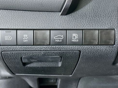 Used 2024 Toyota Camry SE w/ Convenience Package FWD image 17