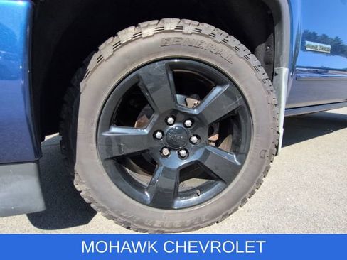 Used 2017 GMC Sierra 1500 SLE w/ Elevation Edition AWD/4WD image 32