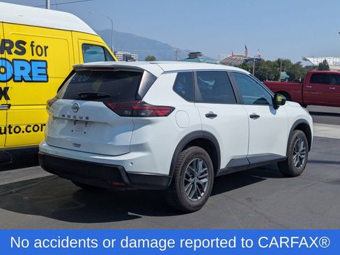 Used 2024 Nissan Rogue S FWD image 4