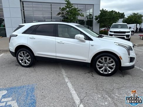 Used 2020 Cadillac XT5 Sportv w/ Platinum Package AWD/4WD image 34