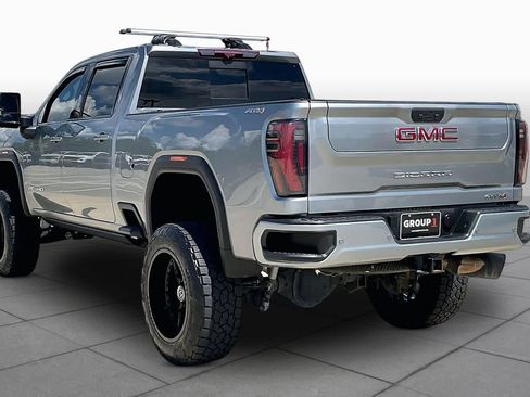 Used 2024 GMC Sierra 2500 AT4 w/ AT4 Premium Plus Package AWD/4WD image 12