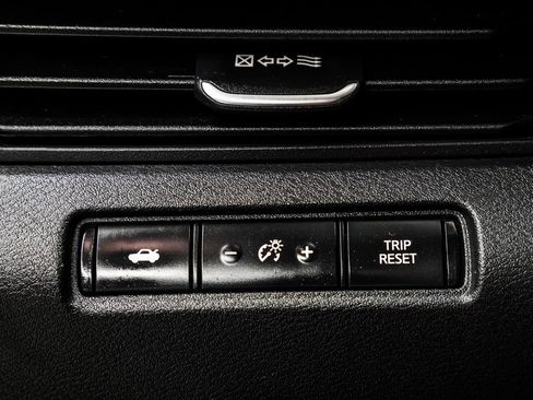 Used 2022 Nissan Altima 2.5 SV image 32