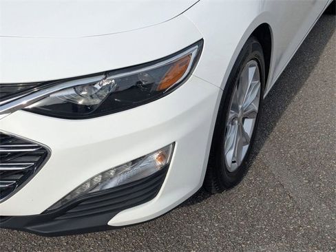 Used 2024 Chevrolet Malibu LT image 9