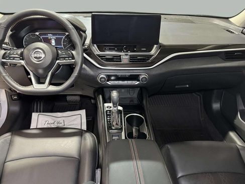 Used 2025 Nissan Altima 2.5 SR w/ SR Premium Package AWD/4WD image 22