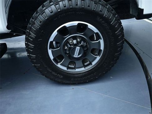 Used 2022 Ford F250 Lariat w/ Lariat Value Package image 13