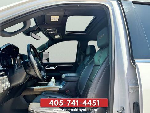 Used 2024 Chevrolet Silverado 3500 High Country w/ High Country Premium Package AWD/4WD image 10