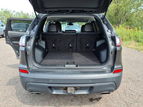 Used 2020 Jeep Cherokee Latitude Plus w/ Cold Weather Group AWD/4WD image 17