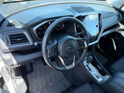Certified 2023 Subaru Ascent Premium w/ Convenience Package AWD/4WD image 10