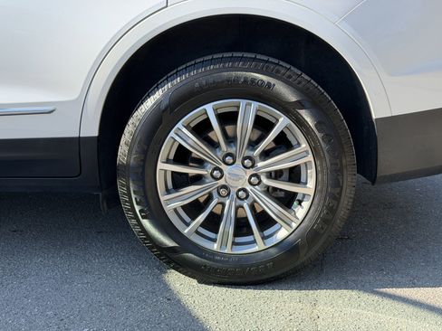 Used 2017 Cadillac XT5 Luxury w/ LPO, Wheel Lock Package image 13