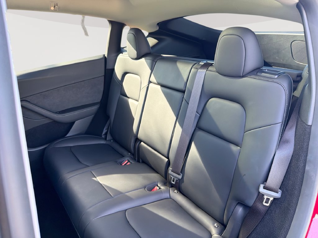 Used 2023 Tesla Model Y AWD image 25
