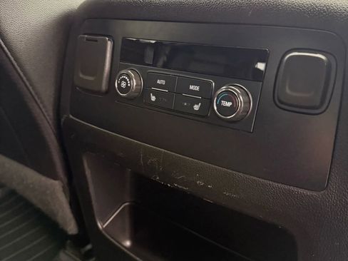 Used 2020 GMC Yukon SLT image 33