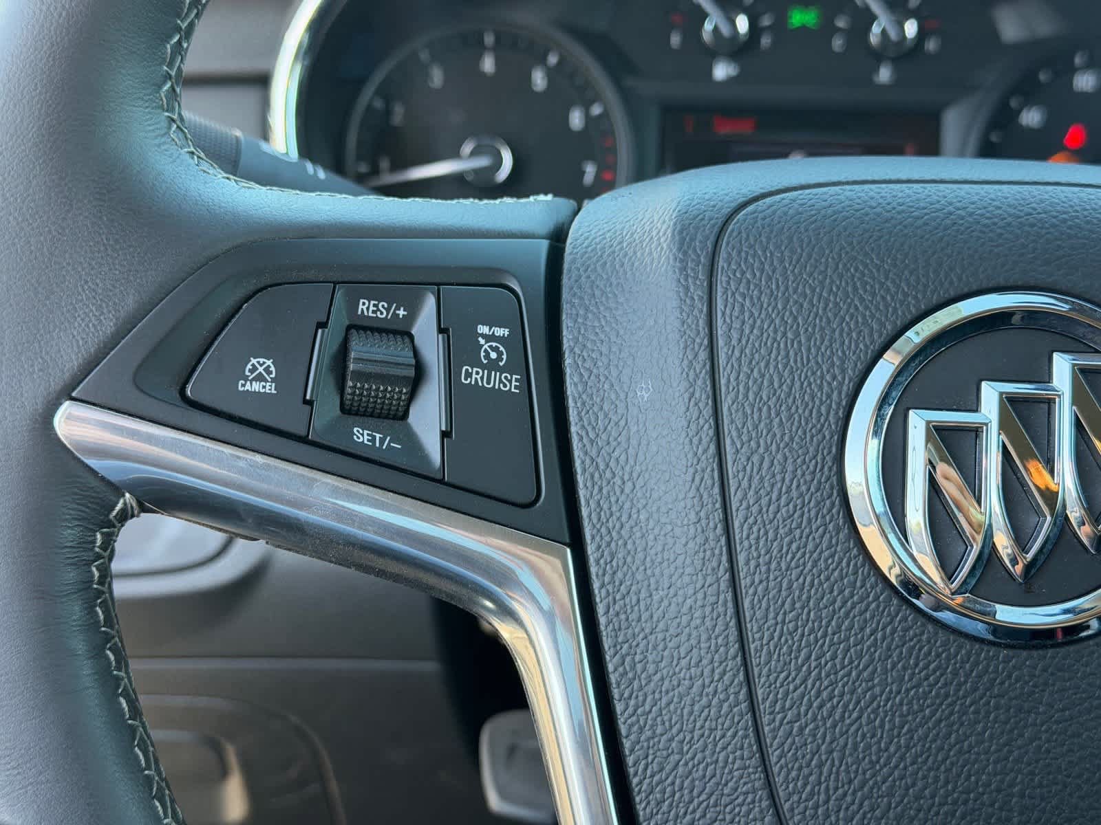 Used 2022 Buick Encore Preferred w/ Safety Package FWD image 11