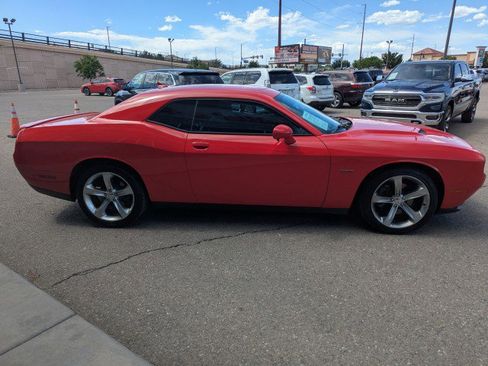 Used 2015 Dodge Challenger R/T w/ Quick Order Package 28B R/T RWD image 6