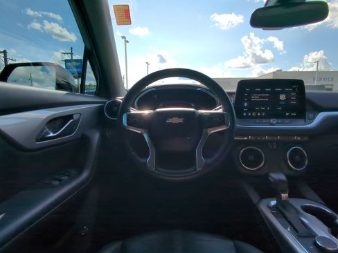 Used 2023 Chevrolet Blazer LT AWD/4WD image 14