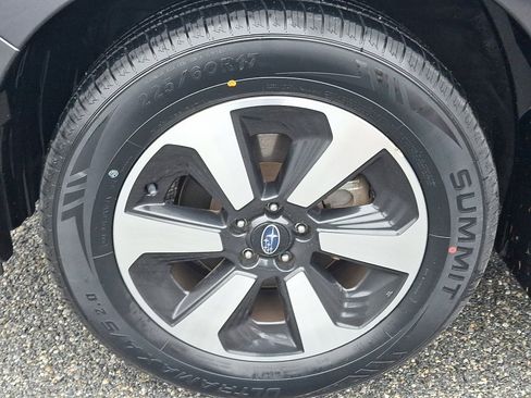 Used 2018 Subaru Forester 2.5i Limited image 9