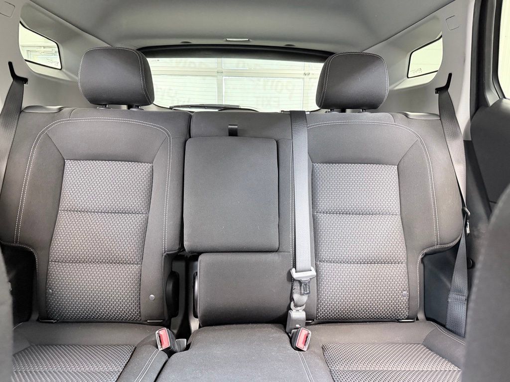 Used 2022 GMC Terrain SLE w/ Driver Convenience Package AWD/4WD image 17