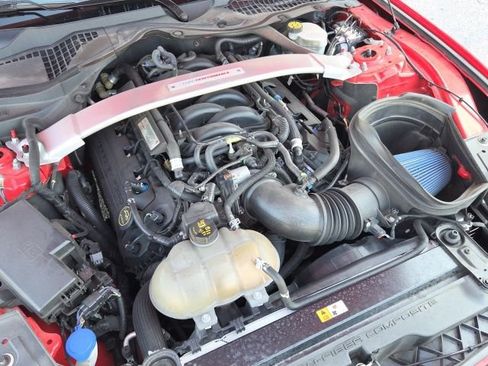 Used 2020 Ford Mustang Shelby GT350 w/ Technology Package RWD image 13