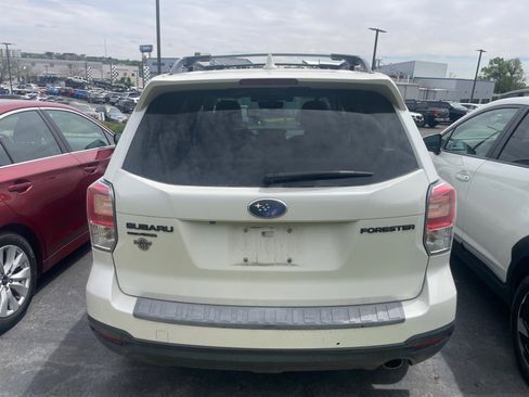 Used 2018 Subaru Forester 2.5i Premium w/ Popular Package #3B AWD/4WD image 4