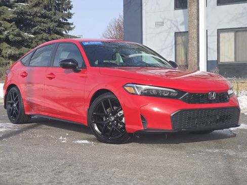 Used 2025 Honda Civic Sport image 2