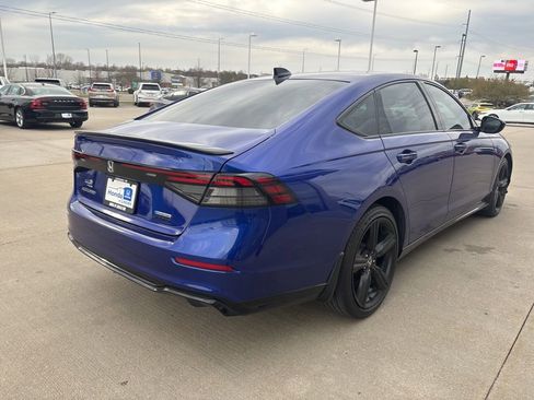 Used 2023 Honda Accord Sport image 5
